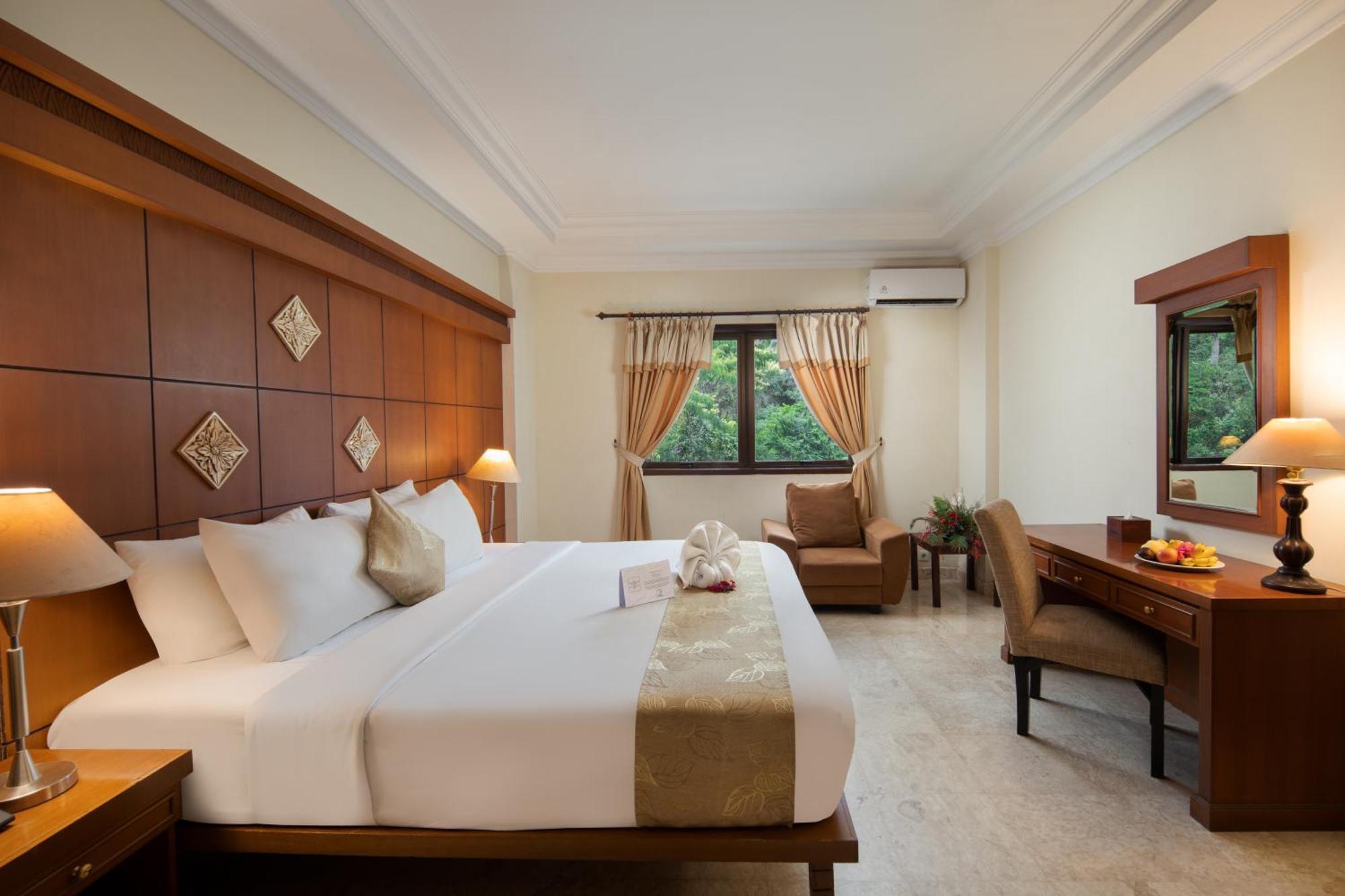 Royal Hotel Tretes Prigen Kültér fotó